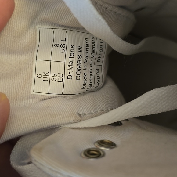 Dr. Martens - Picture 8 of 8